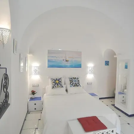 Art House In Historical Center Near Beach * Amalfi
