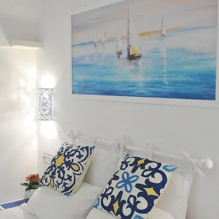 Art House In Historical Center Near Beach Holiday home *
